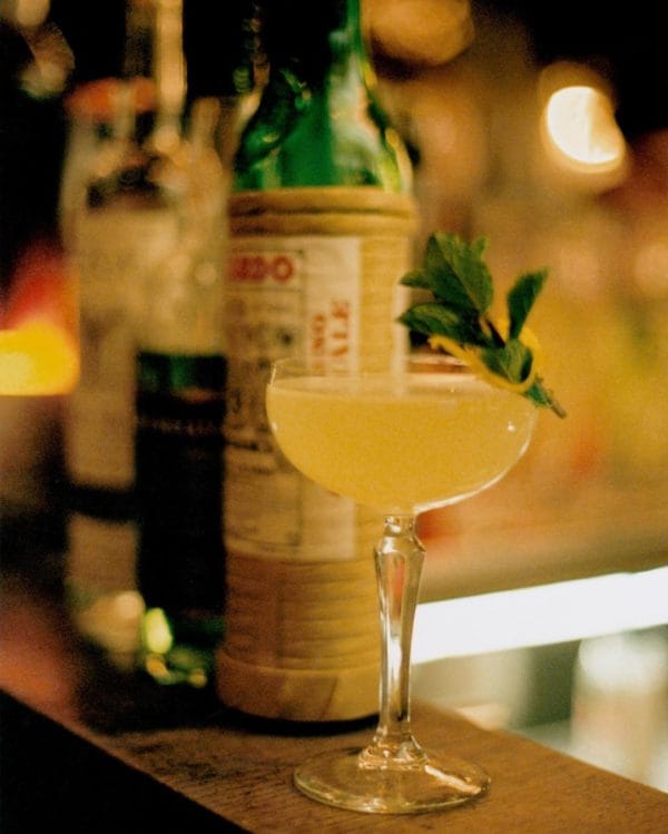 85249752 241546833526142 1650377942738045215 n e1598167338778 - De lekkerste cocktails drink je in Amsterdam West