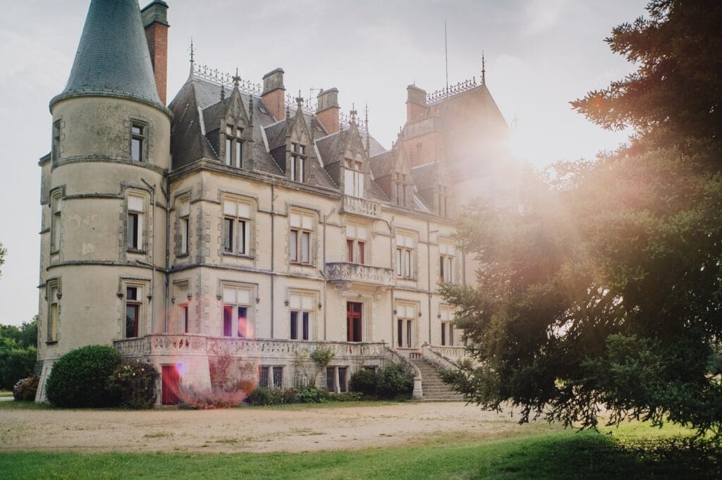 Chateau du Boisrenault - tuin met zwembad