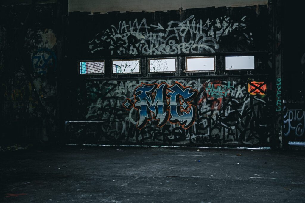 SAM 8684 scaled 1 - Bezoek spookstad Doel, net over de grens van België