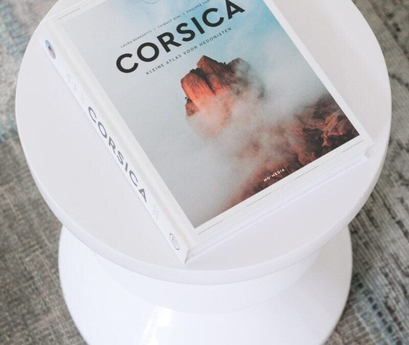 Review reisboek ‘Corsica – Kleine atlas voor hedonisten’