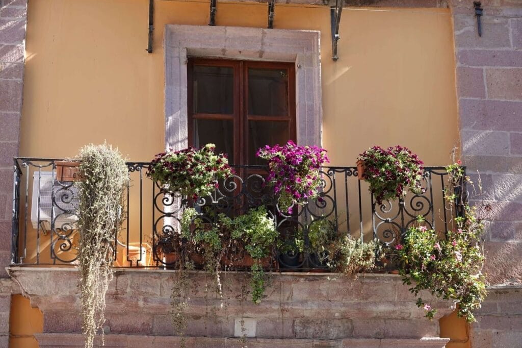 DSC02602 min - Bosa, een kleurrijk stadje op Sardinië