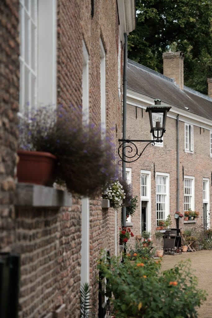 Begijnhof in Breda - Dagje Breda: leuke hotspots, winkels en koffie-adressen