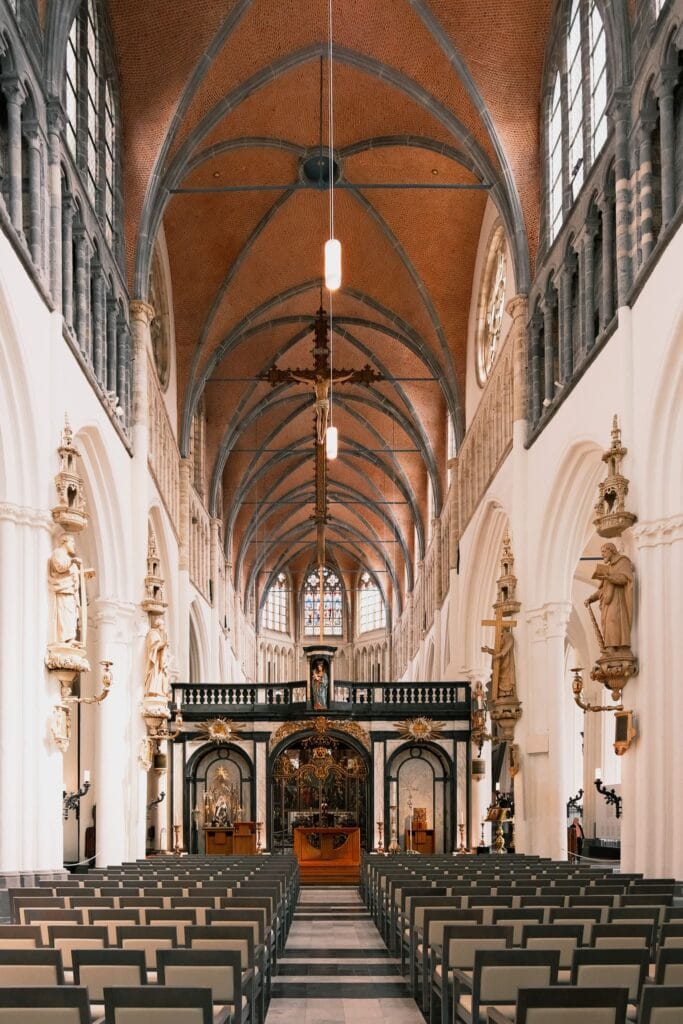 Time to Momo - Brugge - Onze Lieve Vrouwe Kerk