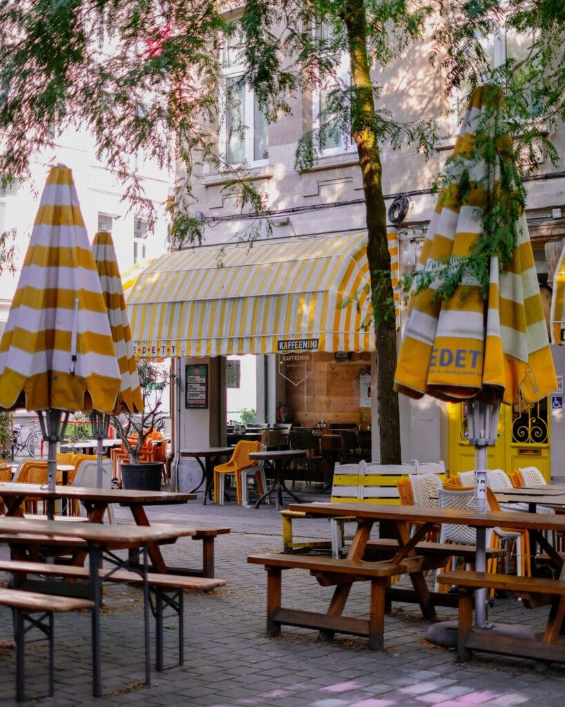 Kaffeenini SHWAY40 - Theaterbuurt Antwerpen - TIPS voor Quartier Latin met SHWAY 40