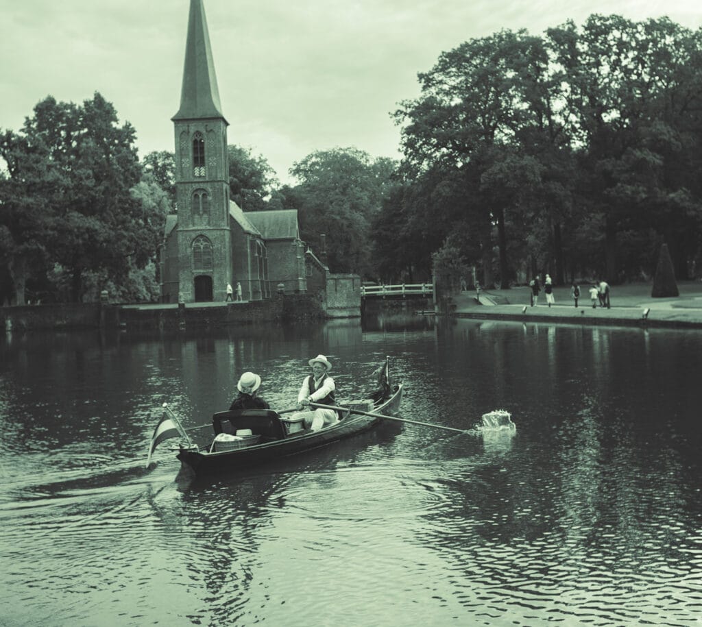 Bootje varen Kasteel de Haar