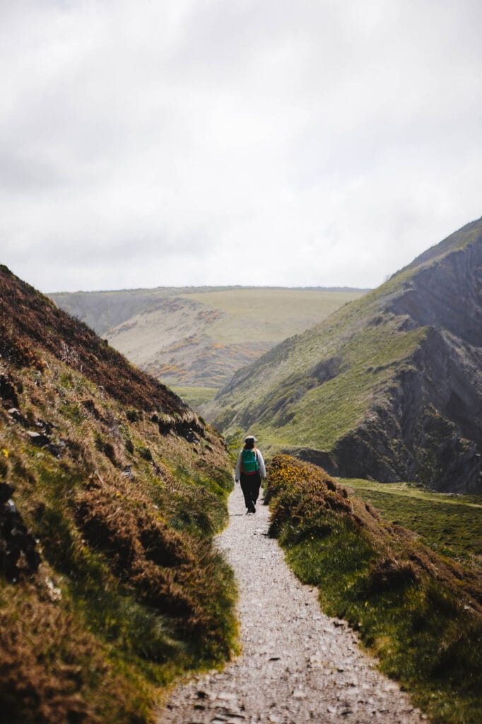 South West Coast Path Marleen 314 - Bezoek de locaties uit The Salt Path (Het Zoutpad) in Zuidwest-Engeland
