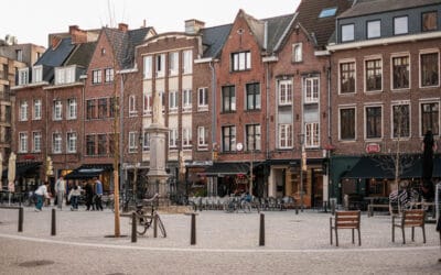 Slapen op de Vrijdagmarkt in Antwerpen bij SHWAY