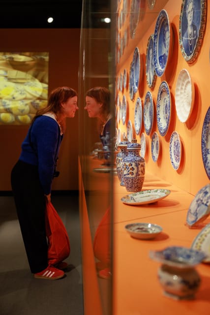033A3585 - doen in Delft: workshop Delfts Blauw bij Royal Delft Museum