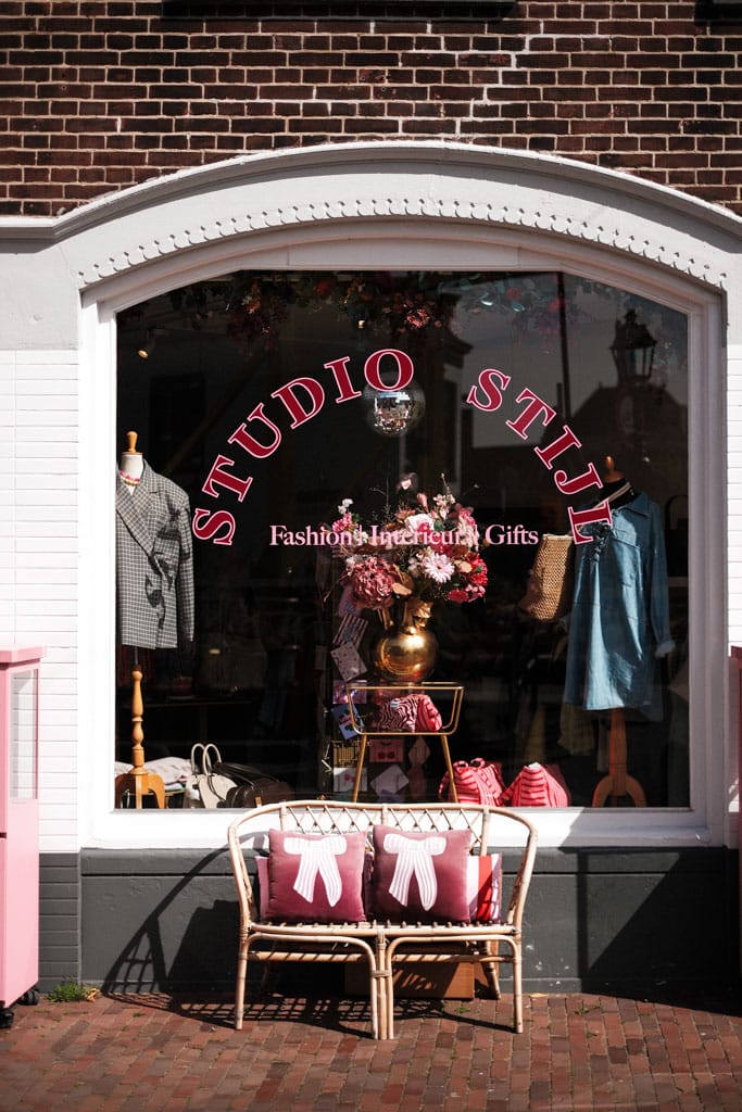 Metrolijn B Maassluis Studio Stijl - Van haven tot strand, 4-stedentrip met één metrolijn