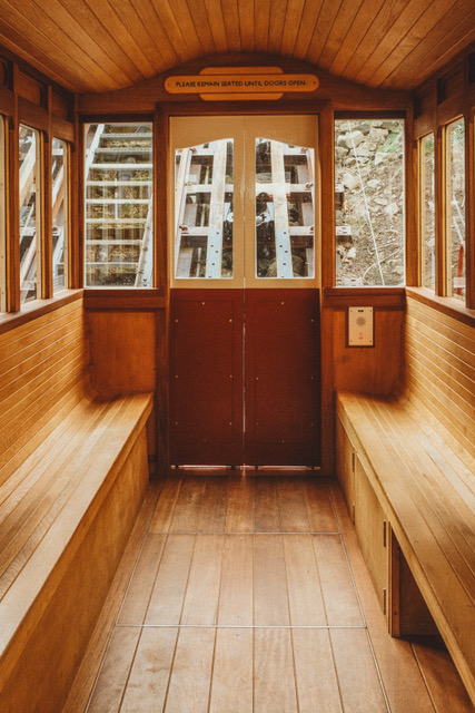 Saltburn Cliff Tramway interieur - North Yorkshire in 4 dagen: wandelen en roadtrippen
